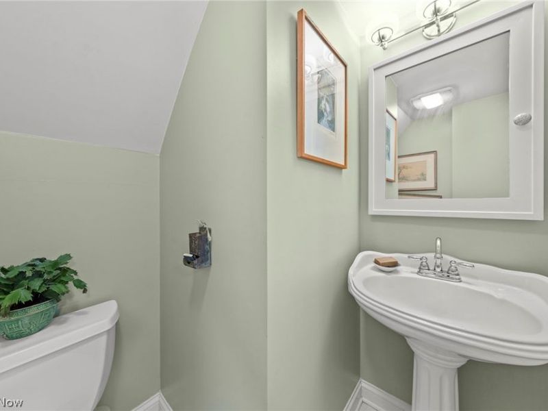 26421 N Woodland Road, Beachwood, OH 44122 Photo 33