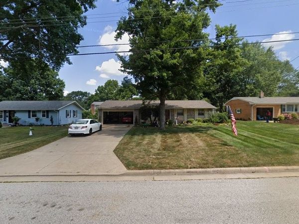 827 Summit Street SW, North Canton, OH 44720