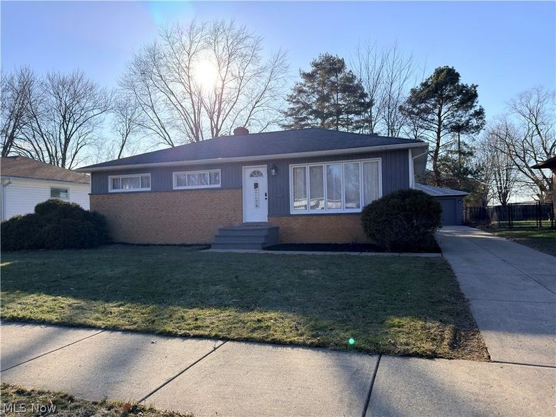 7022 Maplewood Road, Parma Heights, OH 44130 Photo 3