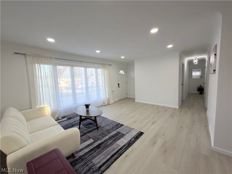 7022 Maplewood Road, Parma Heights, OH 44130 Photo 6