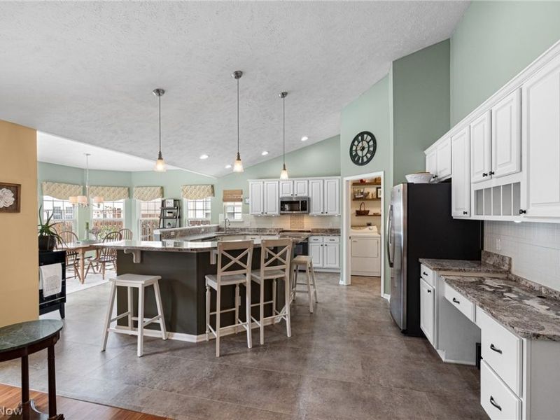 1671 Pine Drive, Avon, OH 44011 Photo 10