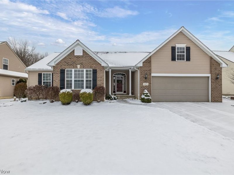 1671 Pine Drive, Avon, OH 44011 Photo 2