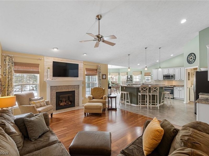 1671 Pine Drive, Avon, OH 44011 Photo 9