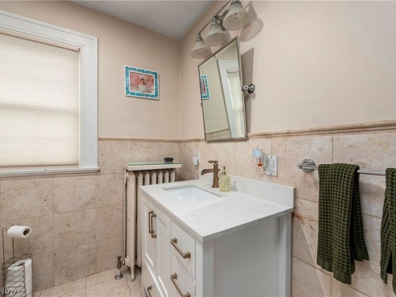 1075 Homewood Drive, Lakewood, OH 44107 Photo 31