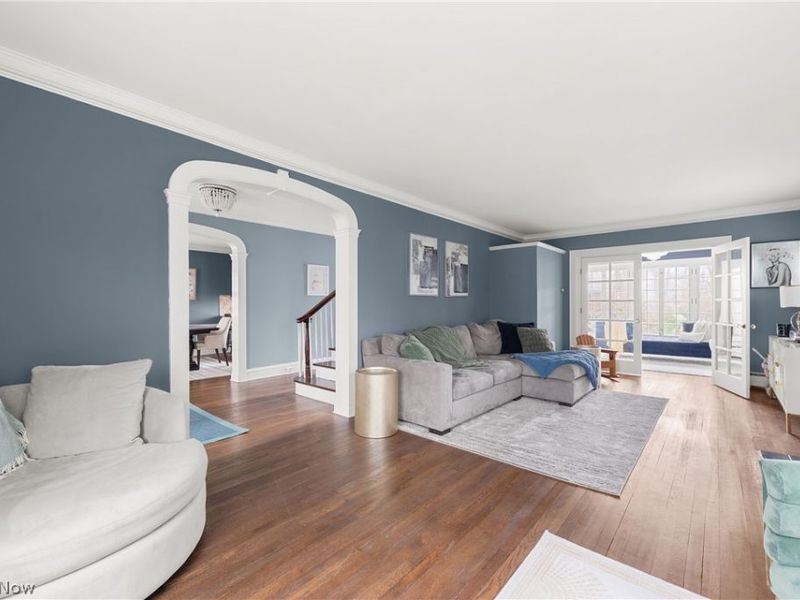 1075 Homewood Drive, Lakewood, OH 44107 Photo 7