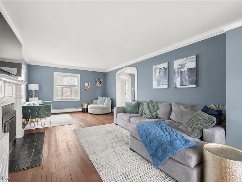 1075 Homewood Drive, Lakewood, OH 44107 Photo 9