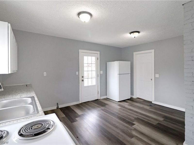 36 23rd Street SW, Barberton, OH 44203 Photo 11