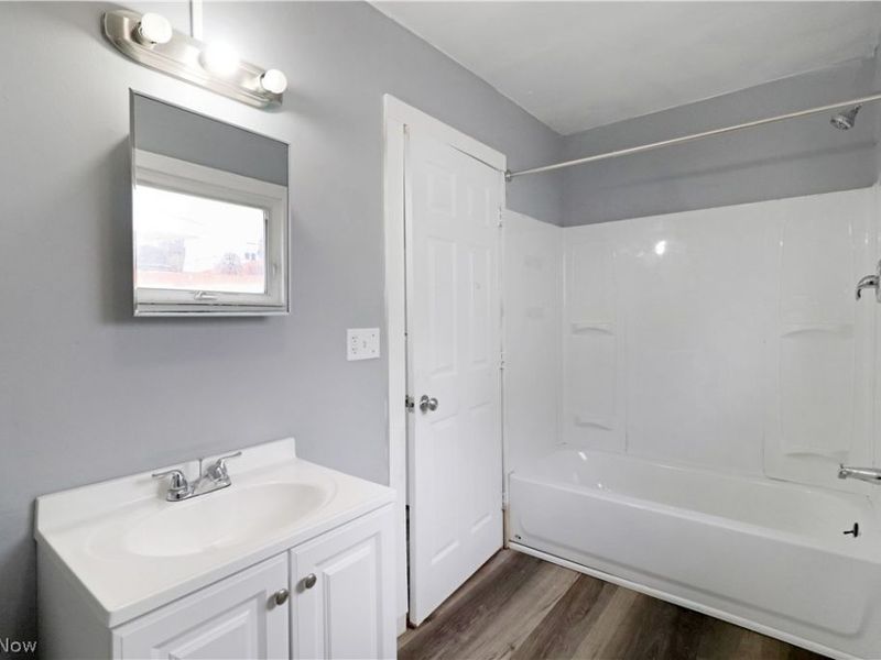 36 23rd Street SW, Barberton, OH 44203 Photo 12