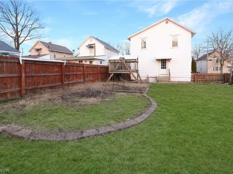 36 23rd Street SW, Barberton, OH 44203 Photo 6