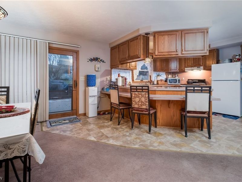 7621 Ravine Drive NW, North Canton, OH 44720 Photo 11