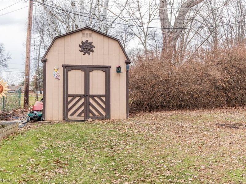 7621 Ravine Drive NW, North Canton, OH 44720 Photo 31