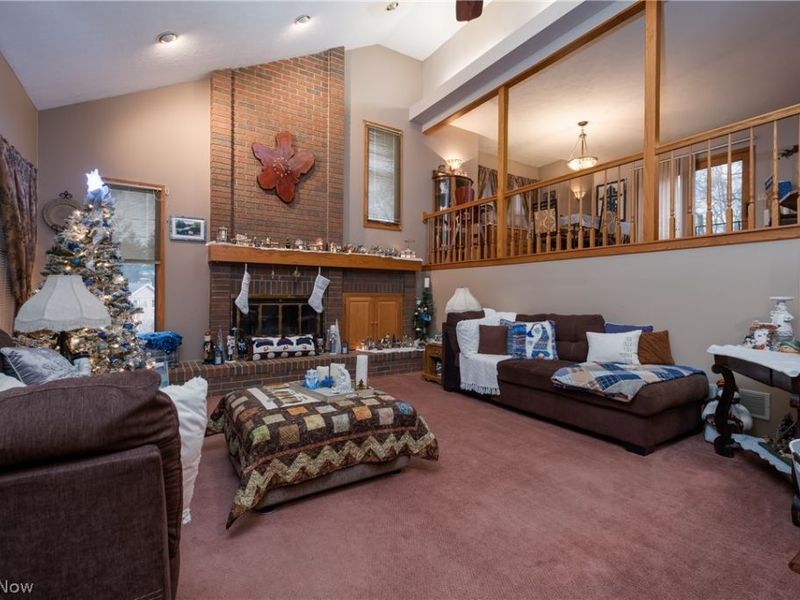 7621 Ravine Drive NW, North Canton, OH 44720 Photo 4