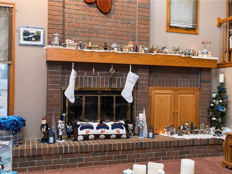 7621 Ravine Drive NW, North Canton, OH 44720 Photo 5