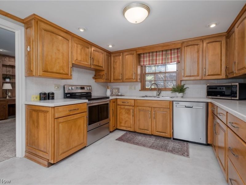 2455 Dunkeith Drive NW, Canton, OH 44708 Photo 15