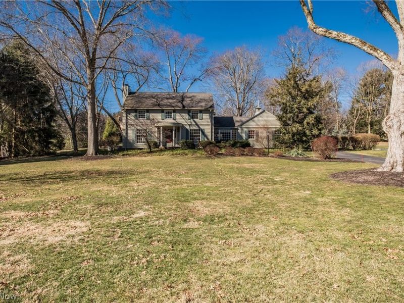 2455 Dunkeith Drive NW, Canton, OH 44708 Photo 2