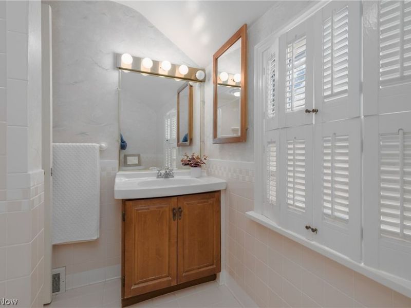 2455 Dunkeith Drive NW, Canton, OH 44708 Photo 31