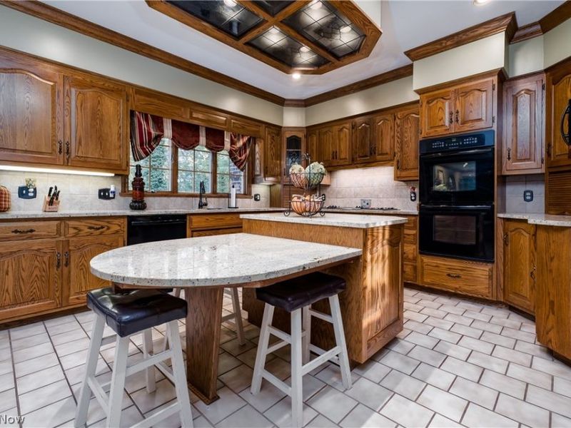 5636 Gray Fox Drive NW, Canton, OH 44718 Photo 10