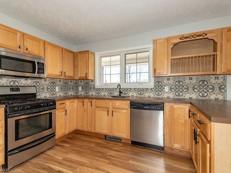 8494 Murphy Road, Thompson, OH 44086 Photo 9