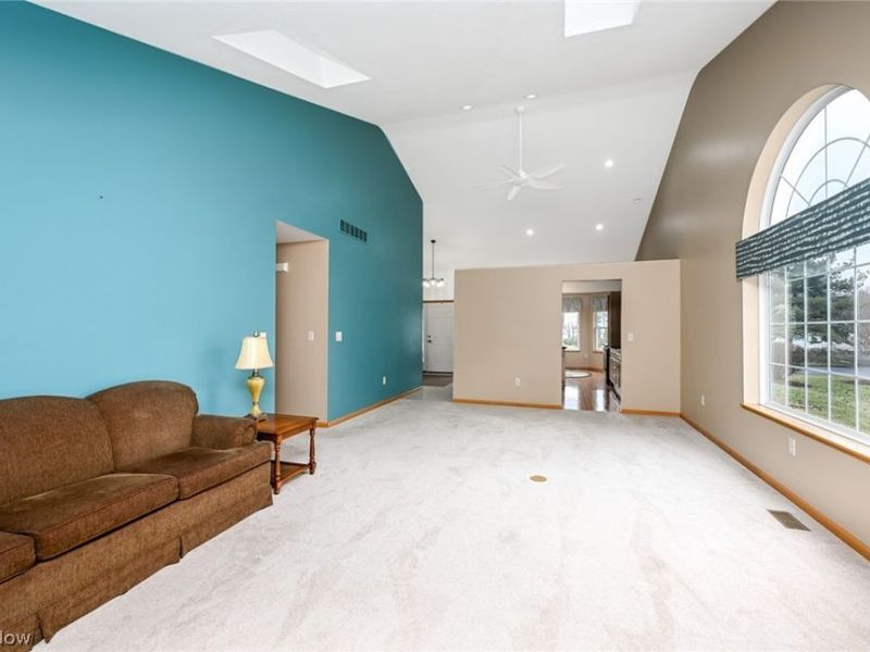 2814 Stratford Circle, Akron, OH 44312 Photo 11