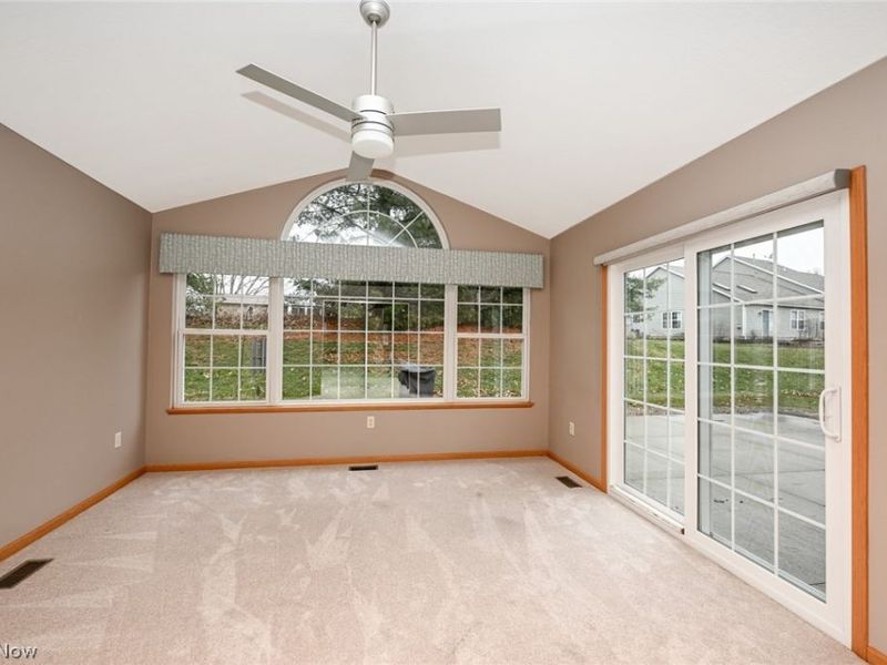 2814 Stratford Circle, Akron, OH 44312 Photo 12