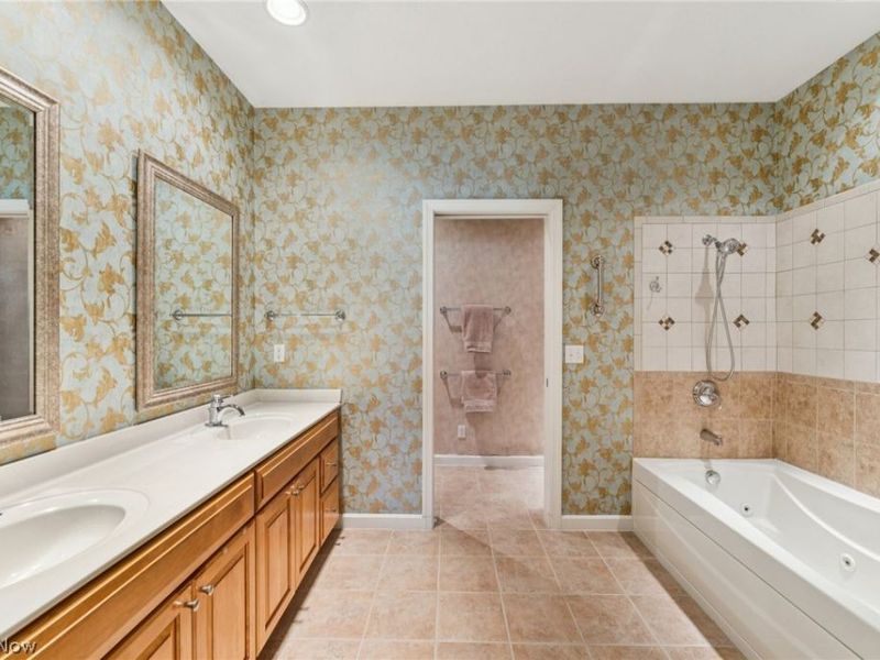 4444 E Harbors Edge Drive, Port Clinton, OH 43452 Photo 25