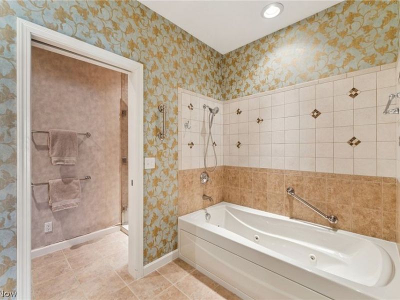 4444 E Harbors Edge Drive, Port Clinton, OH 43452 Photo 27