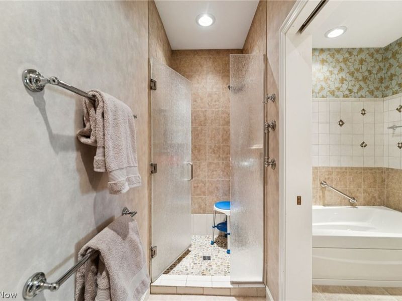 4444 E Harbors Edge Drive, Port Clinton, OH 43452 Photo 29