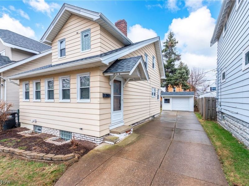 1427 Gridley Street, Lakewood, OH 44107 Photo 2