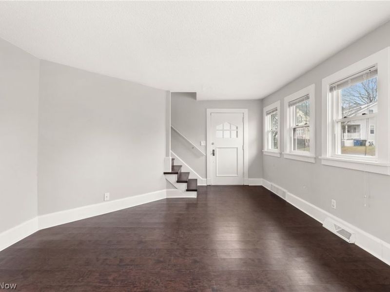 1427 Gridley Street, Lakewood, OH 44107 Photo 4