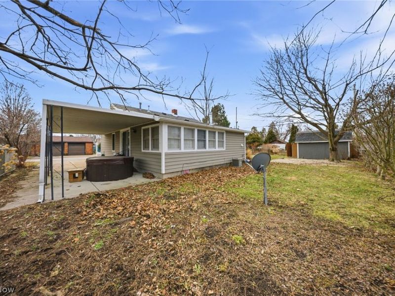 113 W Iroquois Trail, Sandusky, OH 44870 Photo 12