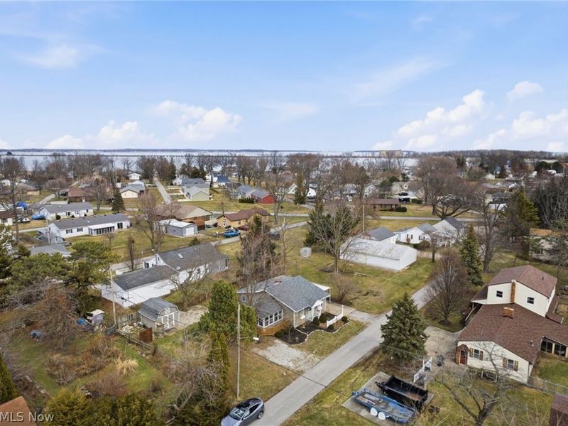 113 W Iroquois Trail, Sandusky, OH 44870 Photo 16