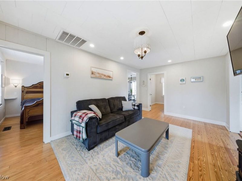 113 W Iroquois Trail, Sandusky, OH 44870 Photo 22