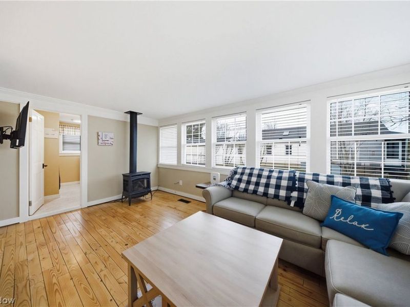 113 W Iroquois Trail, Sandusky, OH 44870 Photo 32