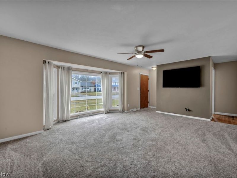 337 University Avenue, Elyria, OH 44035 Photo 11