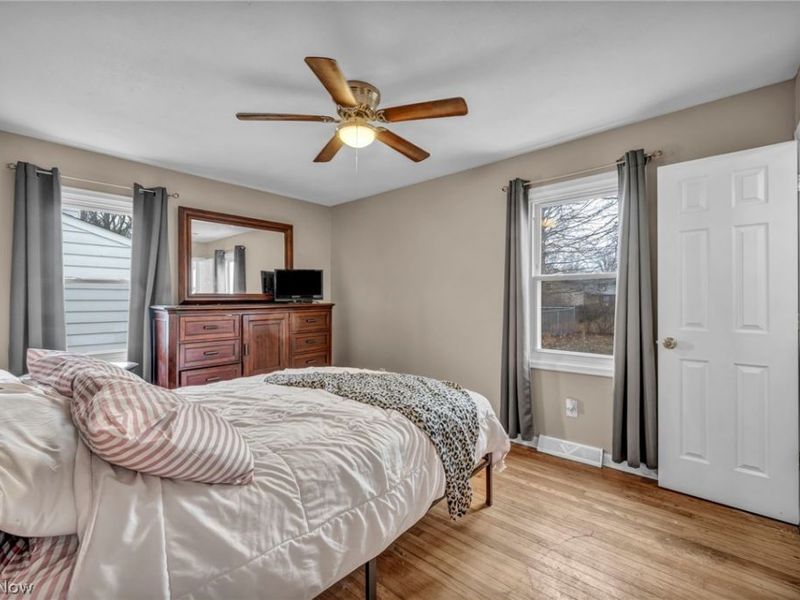 337 University Avenue, Elyria, OH 44035 Photo 24