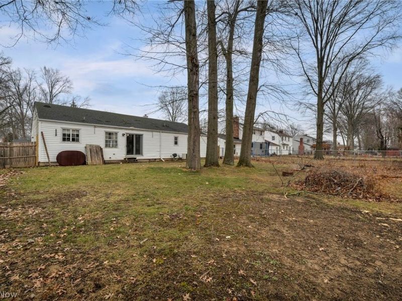 337 University Avenue, Elyria, OH 44035 Photo 39