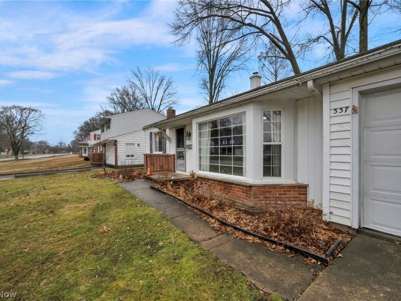 337 University Avenue, Elyria, OH 44035 Photo 5