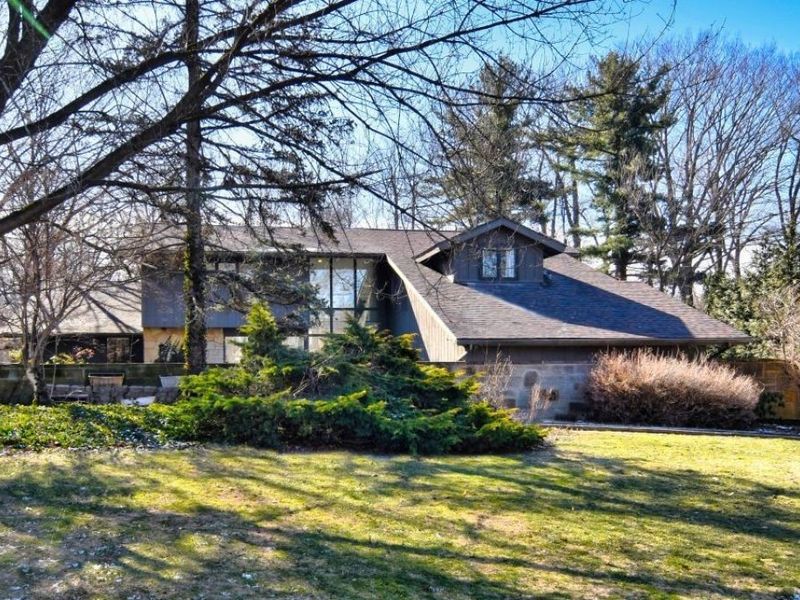 17370 S Park Boulevard, Shaker Heights, OH 44120 Photo 1