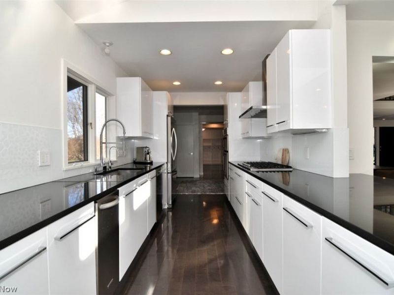 17370 S Park Boulevard, Shaker Heights, OH 44120 Photo 13