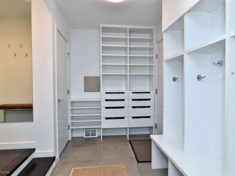 17370 S Park Boulevard, Shaker Heights, OH 44120 Photo 18