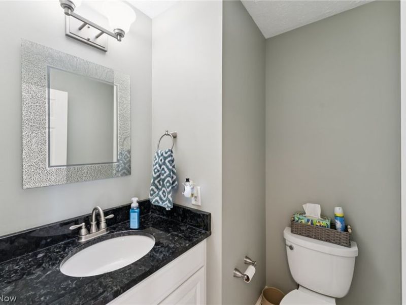 3733 E Lake Road, Sheffield Lake, OH 44054 Photo 19