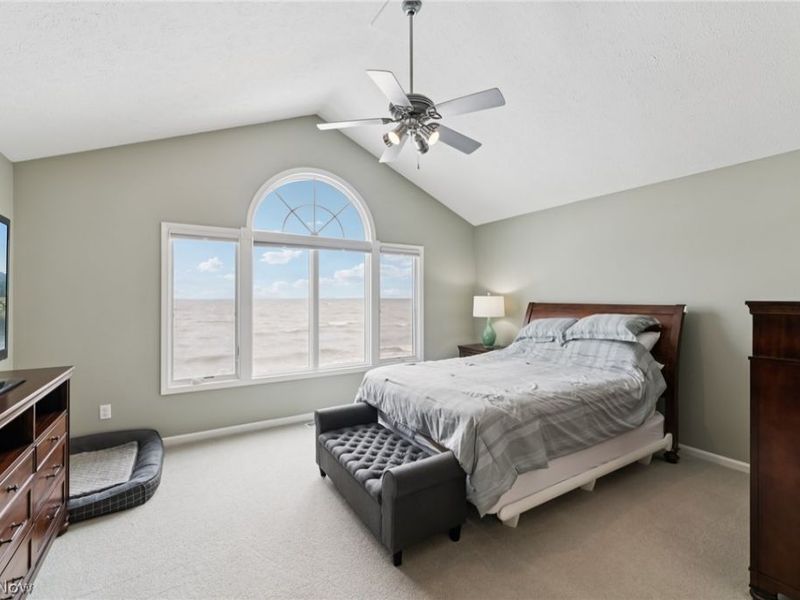 3733 E Lake Road, Sheffield Lake, OH 44054 Photo 23