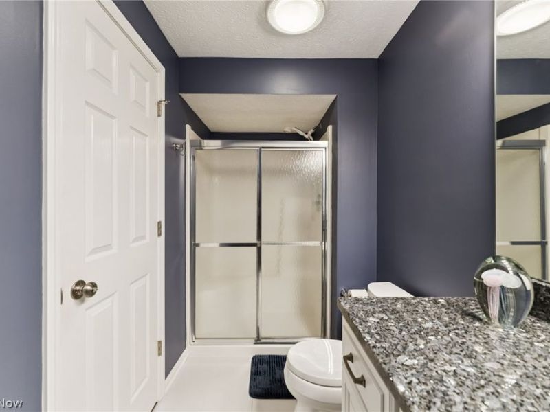 3733 E Lake Road, Sheffield Lake, OH 44054 Photo 33