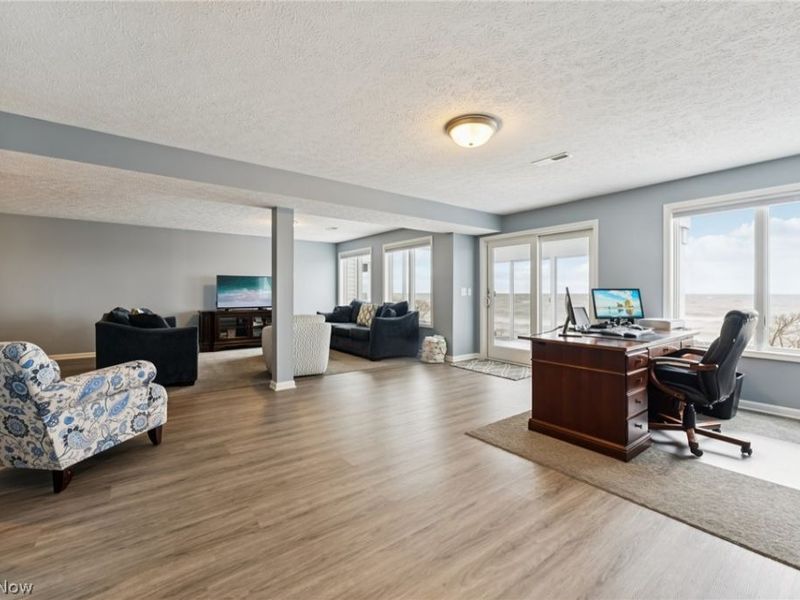 3733 E Lake Road, Sheffield Lake, OH 44054 Photo 35