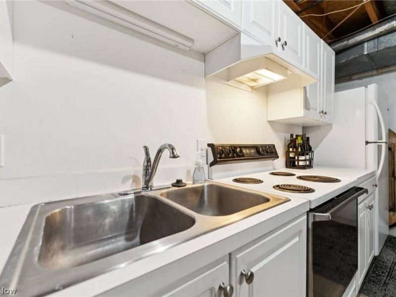 3733 E Lake Road, Sheffield Lake, OH 44054 Photo 43