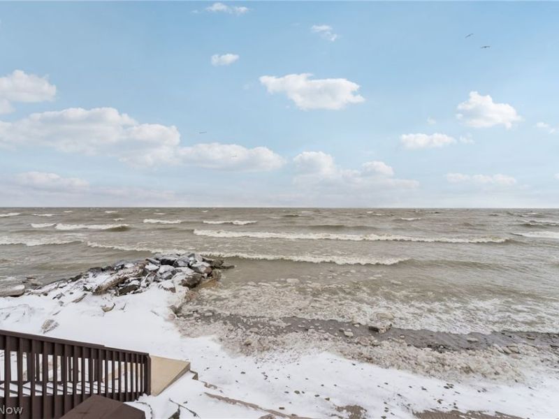 3733 E Lake Road, Sheffield Lake, OH 44054 Photo 48