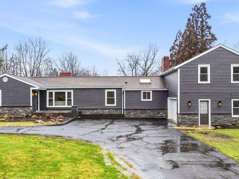 11892 E Hill Drive, Chesterland, OH 44026 Photo 1