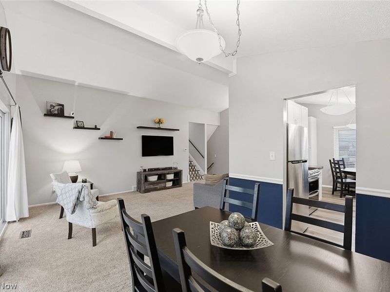 26845 Redwood Drive, Olmsted Falls, OH 44138 Photo 11