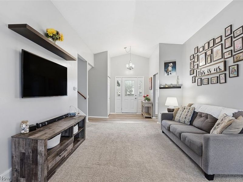 26845 Redwood Drive, Olmsted Falls, OH 44138 Photo 13