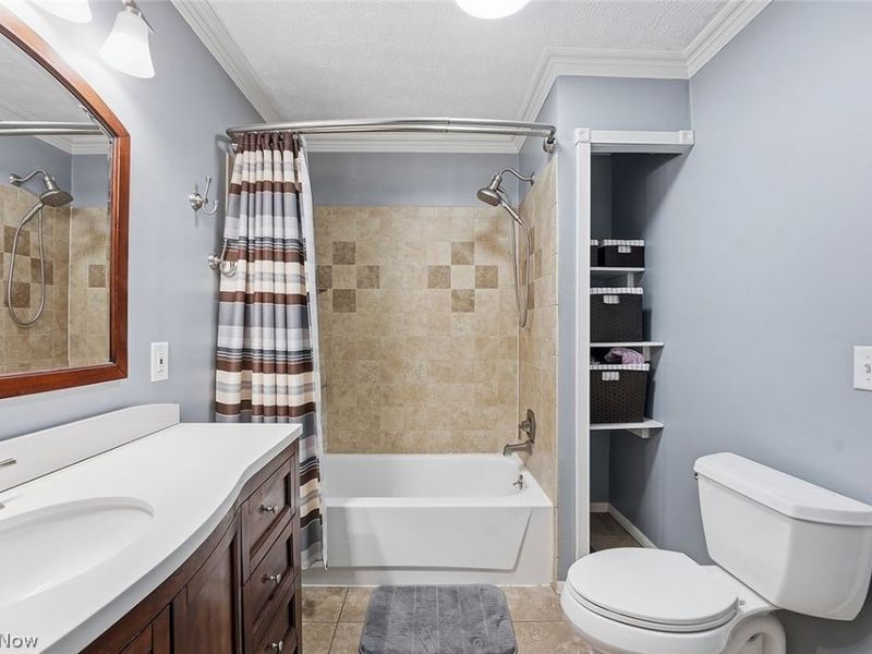 26845 Redwood Drive, Olmsted Falls, OH 44138 Photo 19